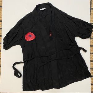 SOLD & Other Stories 🌺 wrap top